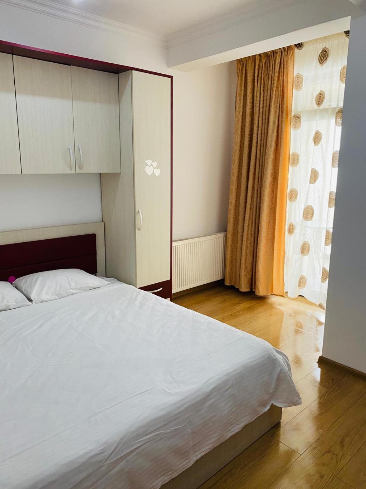 Solid Apartments Mamaia Buitenkant foto